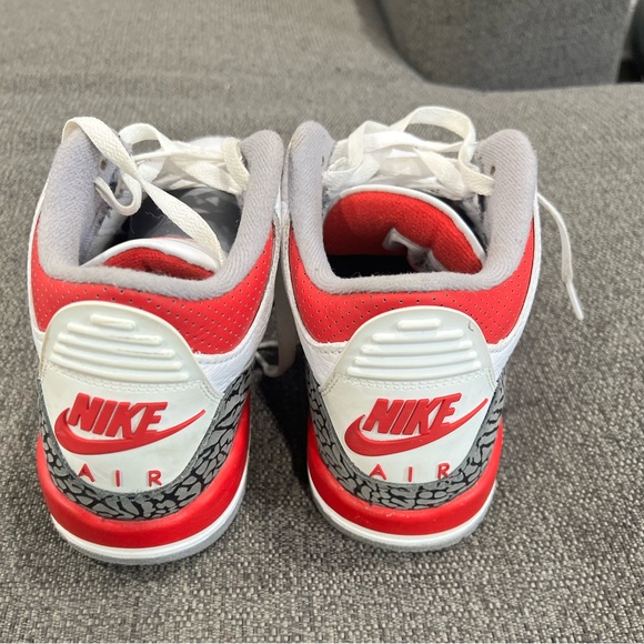 Air Jordan 3 Retro Fire Red GS - Picture 5 of 5